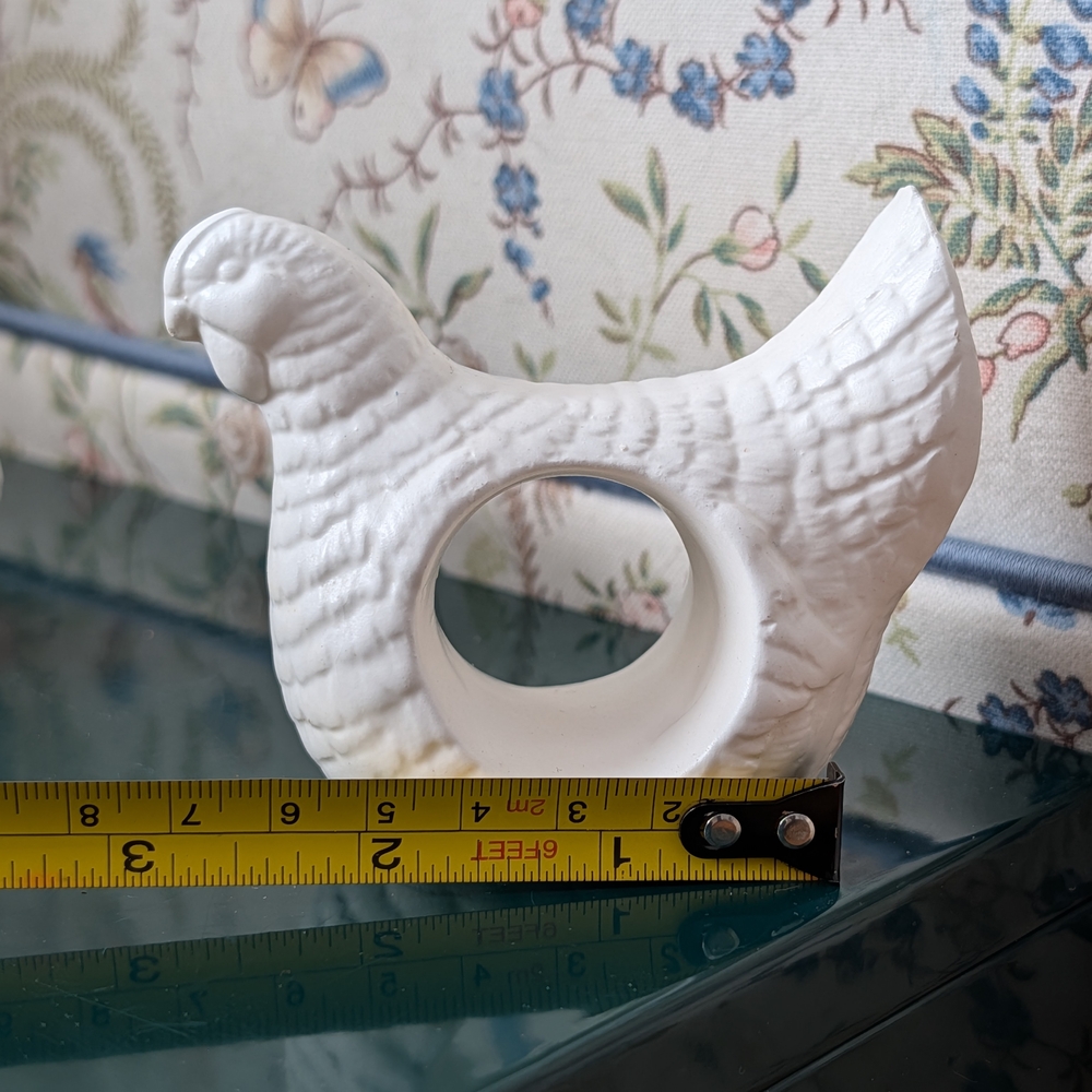 Abbott Chicken Napkin Rings - Picture 7 of 12